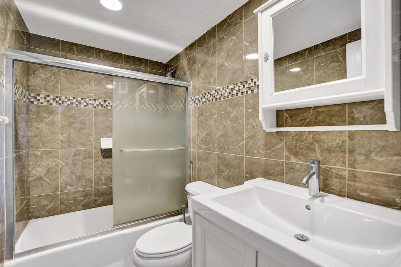 2Bd Condo Christmas Retreat Pool Beachside Голливуд Экстерьер фото